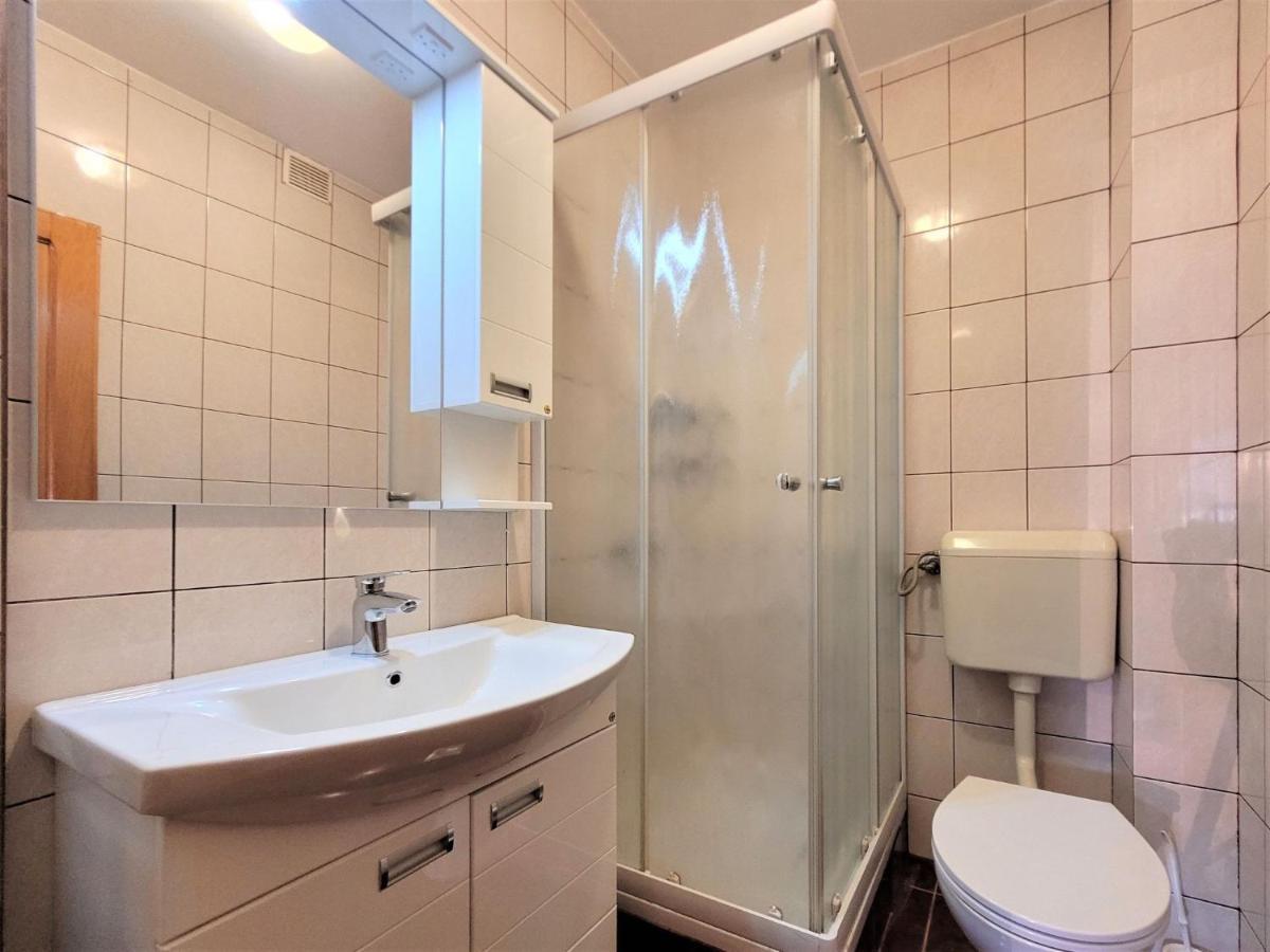 Apartment Ivamar-1 By Interhome Jezera Ngoại thất bức ảnh